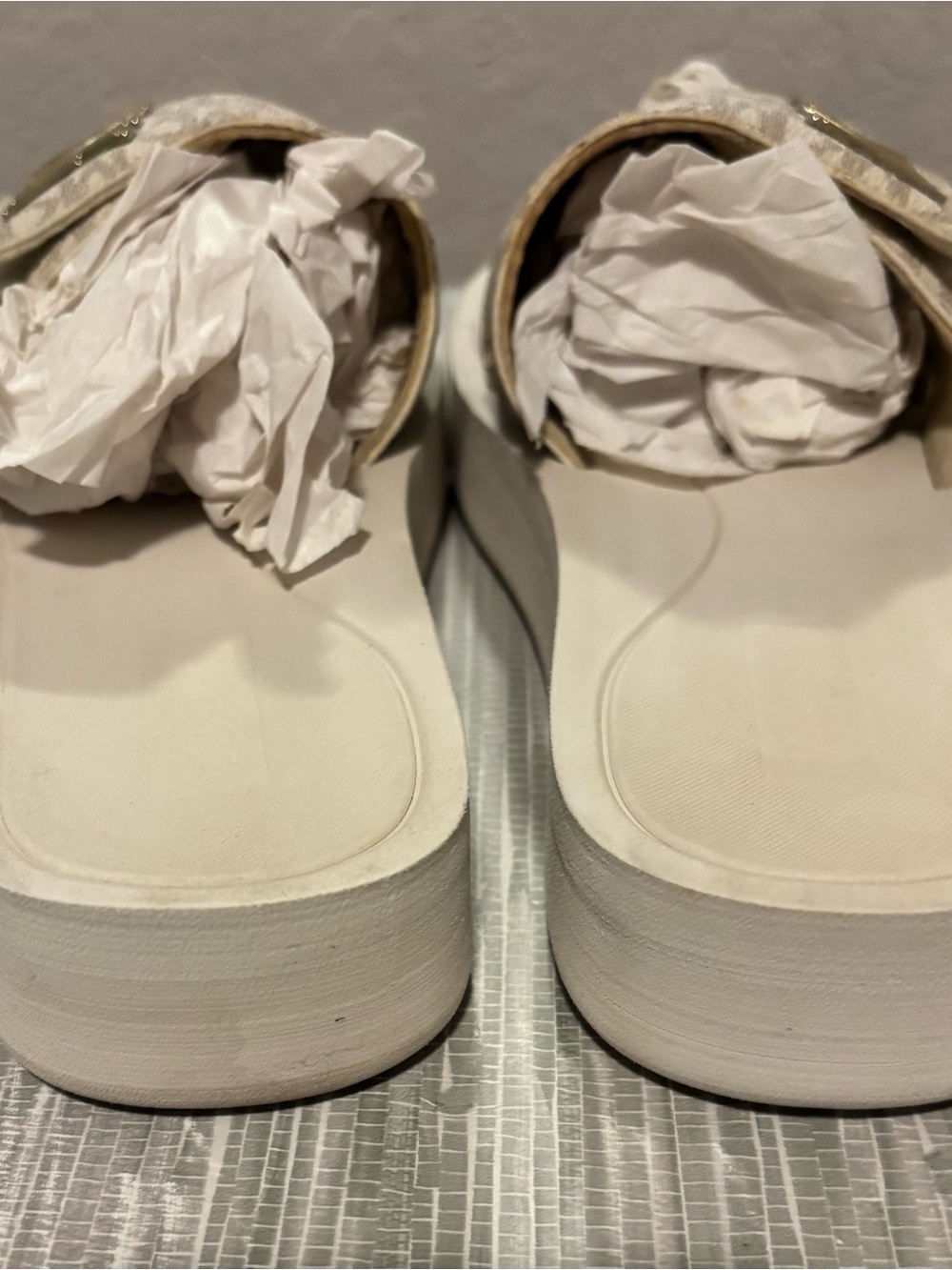 Michael Kors Cream Beige MK Monogram Slide Sandals with Gold Logo - Picture 3 of 3